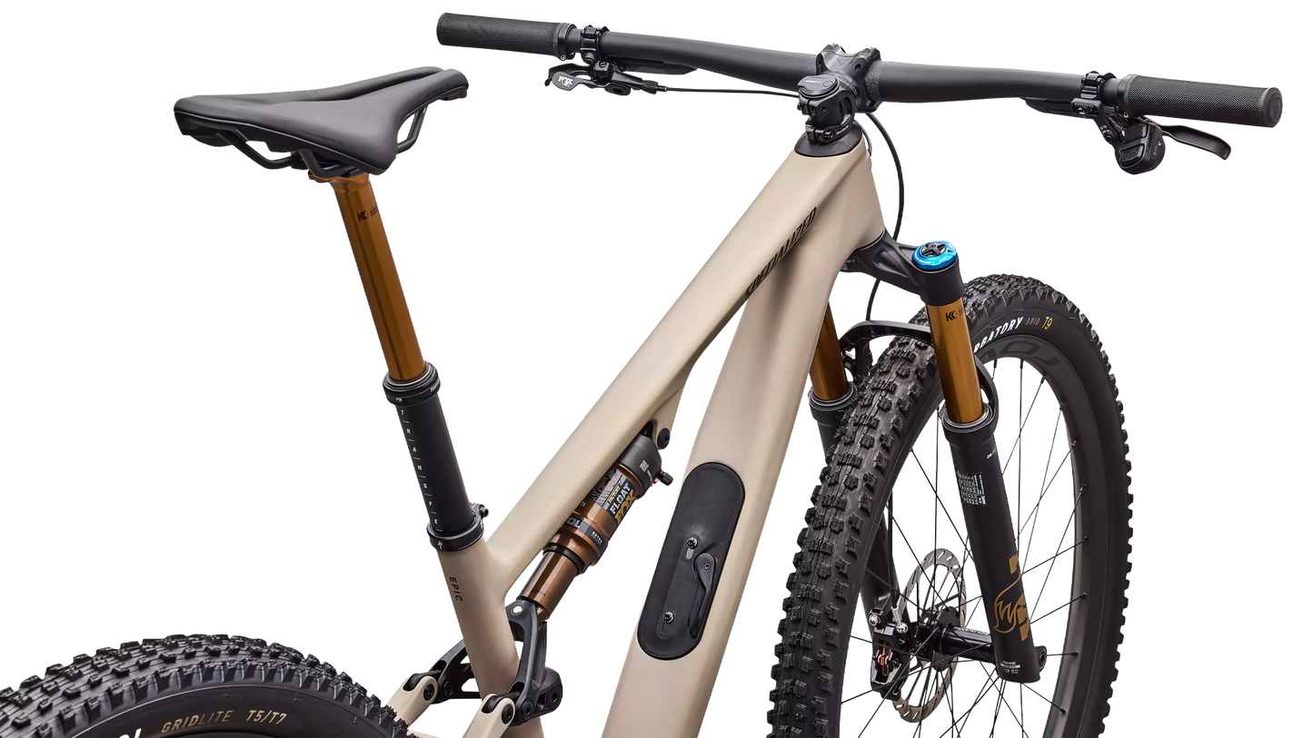 Epic 8 Evo Pro (2026)